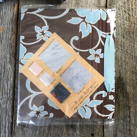 Maude Asbury Double Brag Book Blue Floral Print - Picture 2 of 4